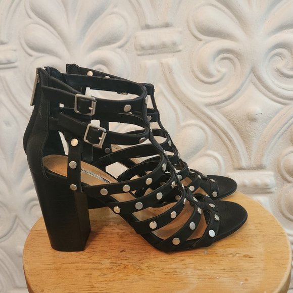 BCBG Generation Black Detail Strap Heeled Sandals. GREAT CONDITION! Size 8.5
